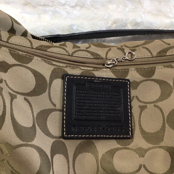 Coach Black Shoulder Bag - Picture 8 of 11